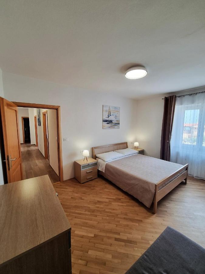 Apartments Valentina Umag Eksteriør bilde