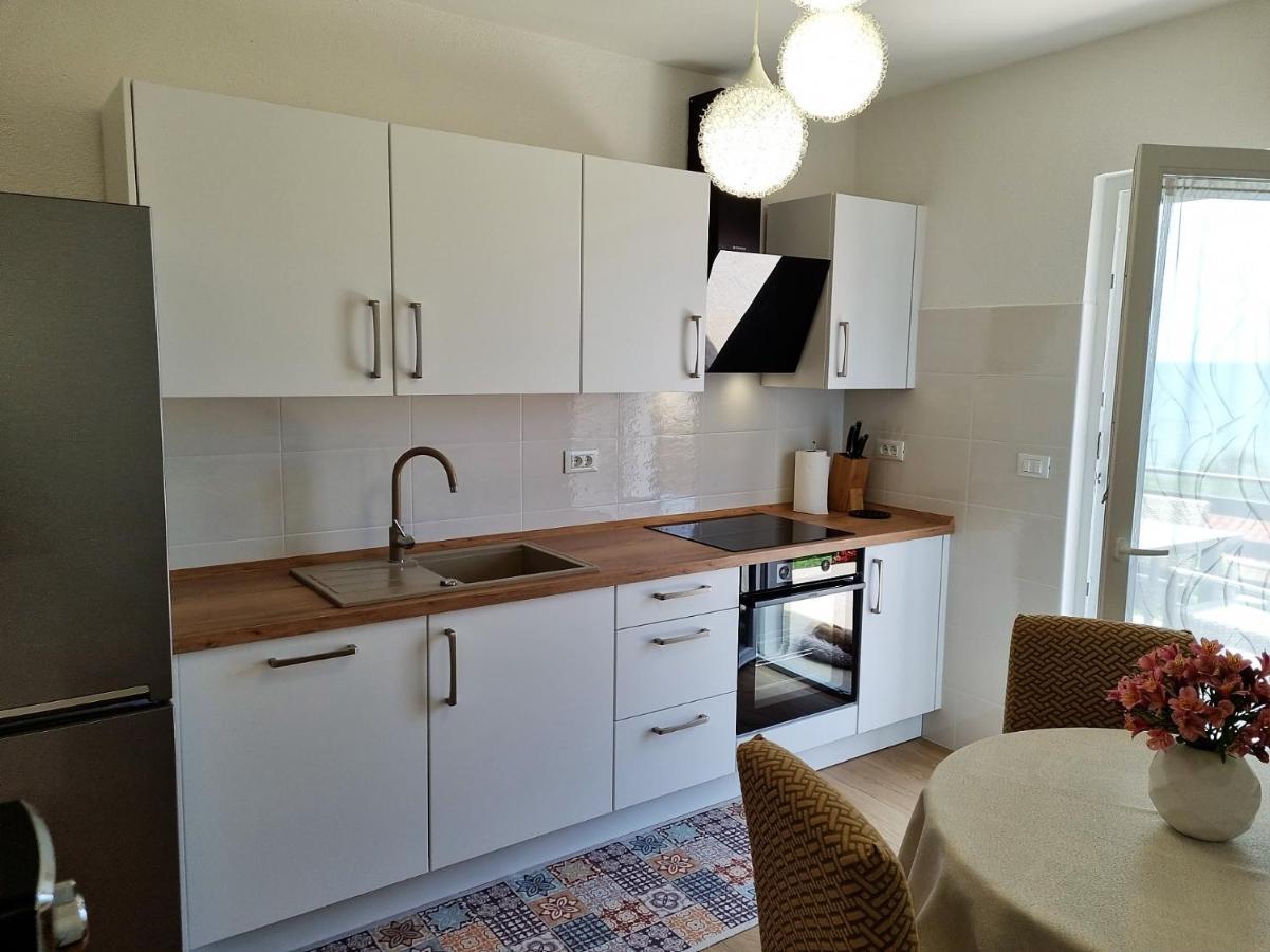 Apartments Valentina Umag Eksteriør bilde