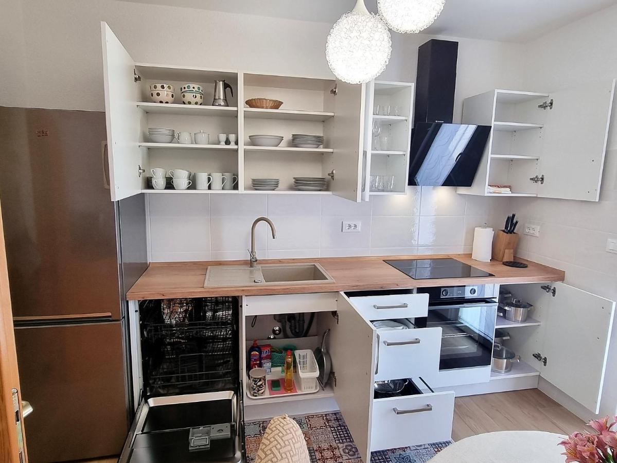 Apartments Valentina Umag Eksteriør bilde